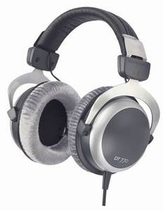 DT770 (2005)