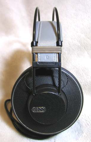 AKG K500